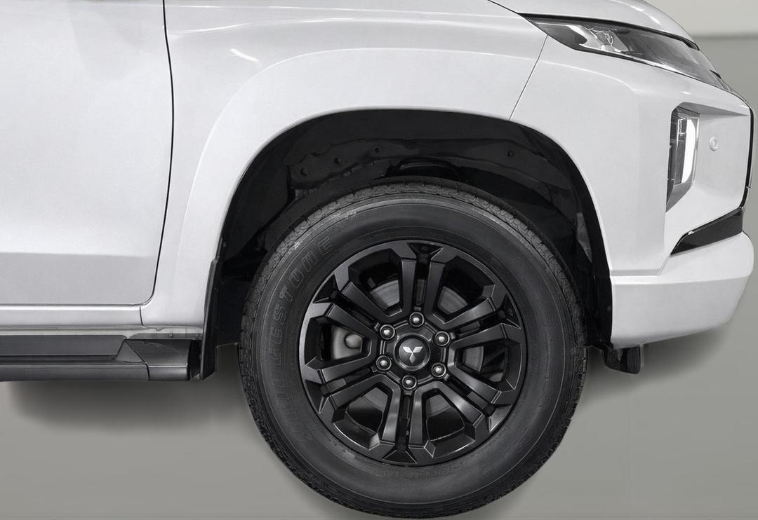 2022 Mitsubishi Triton Gsr (4x4), Automatic, 58439 km, Right Front Wheel