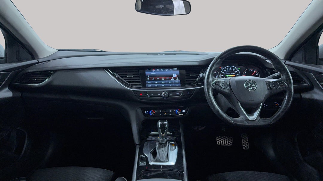 2018 Holden Commodore Rs-v, Automatic, 77855 km, Dashboard View
