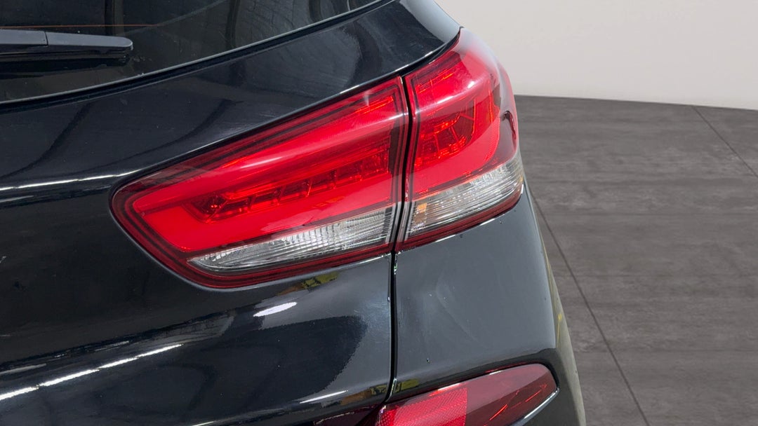 Badge (Boot Right Side)