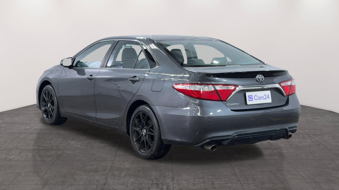 2017 Toyota Camry Rz S.e., Automatic, 47431 km, Left Back Diagonal (45- Degree) View