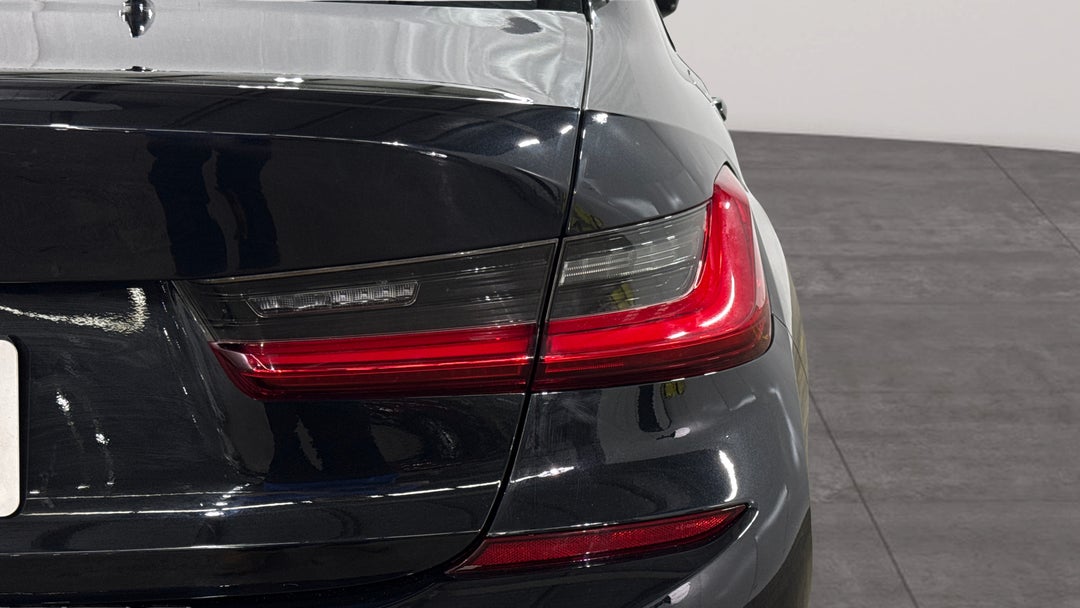 2021 BMW 3 30i M Sport, Automatic, 58055 km, Badge (Boot Right Side)