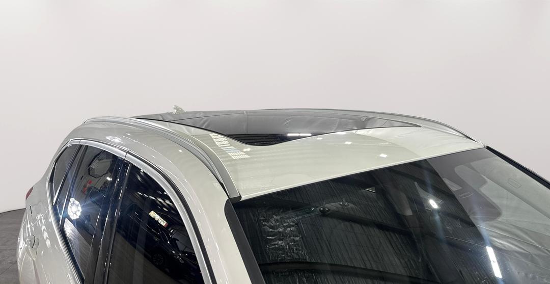 2021 BMW X1 sDrive 18i, Automatic, 28239 km, Roof/Sunroof View