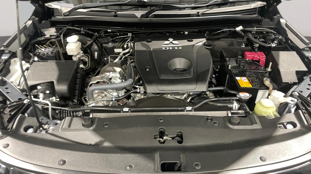 2023 Mitsubishi Triton Gsr (4x4), Automatic, 22992 km, Open Bonnet (Engine)