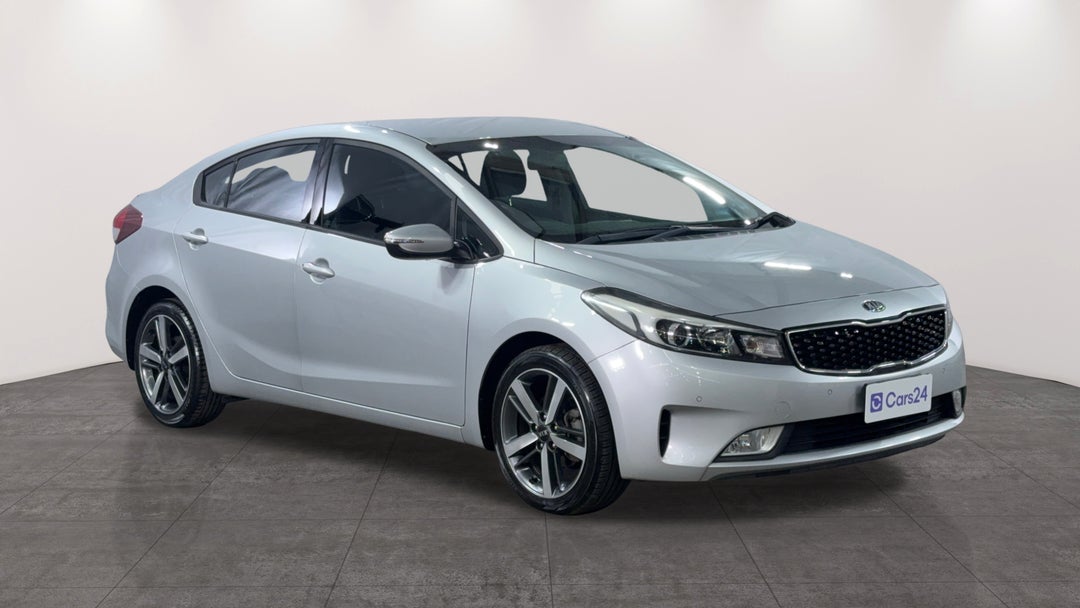 2017 Kia Cerato Sport, Automatic, 37017 km, Right Front Diagonal (45- Degree) View