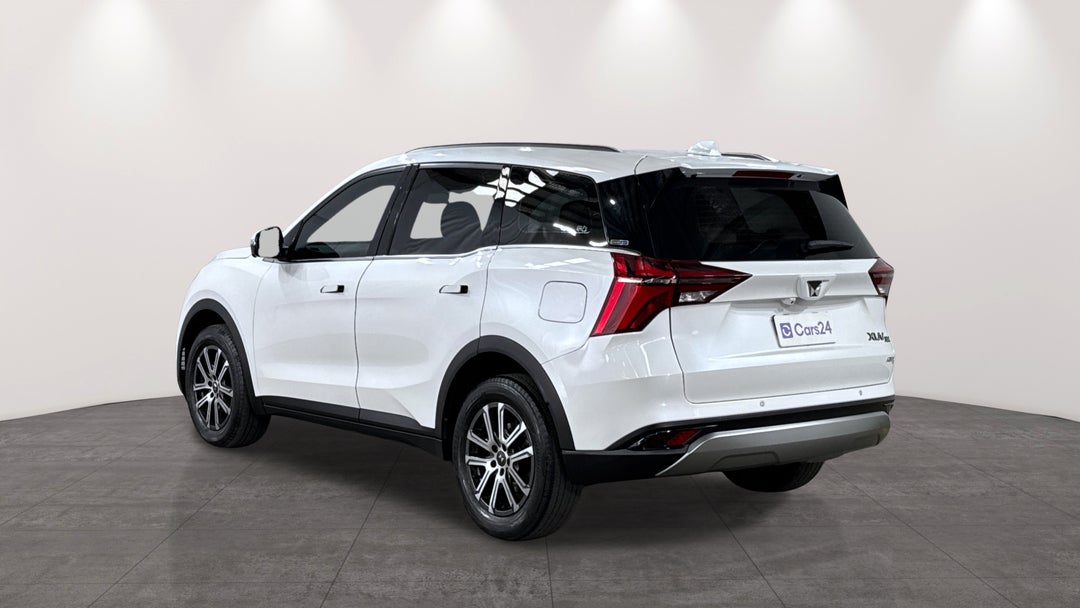 2023 Mahindra Xuv700 Ax7l, Automatic, 60220 km, Left Back Diagonal (45- Degree) View