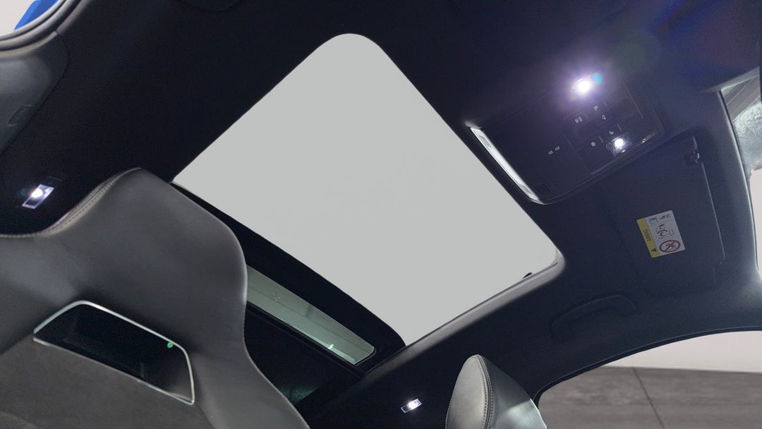 Interior Sunroof/Moonroof