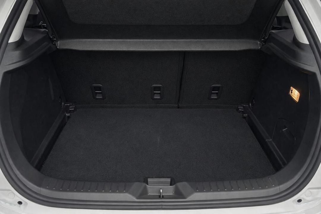 2024 Mazda CX-3 G20 Akari, Automatic, 23532 km, Boot Inside View