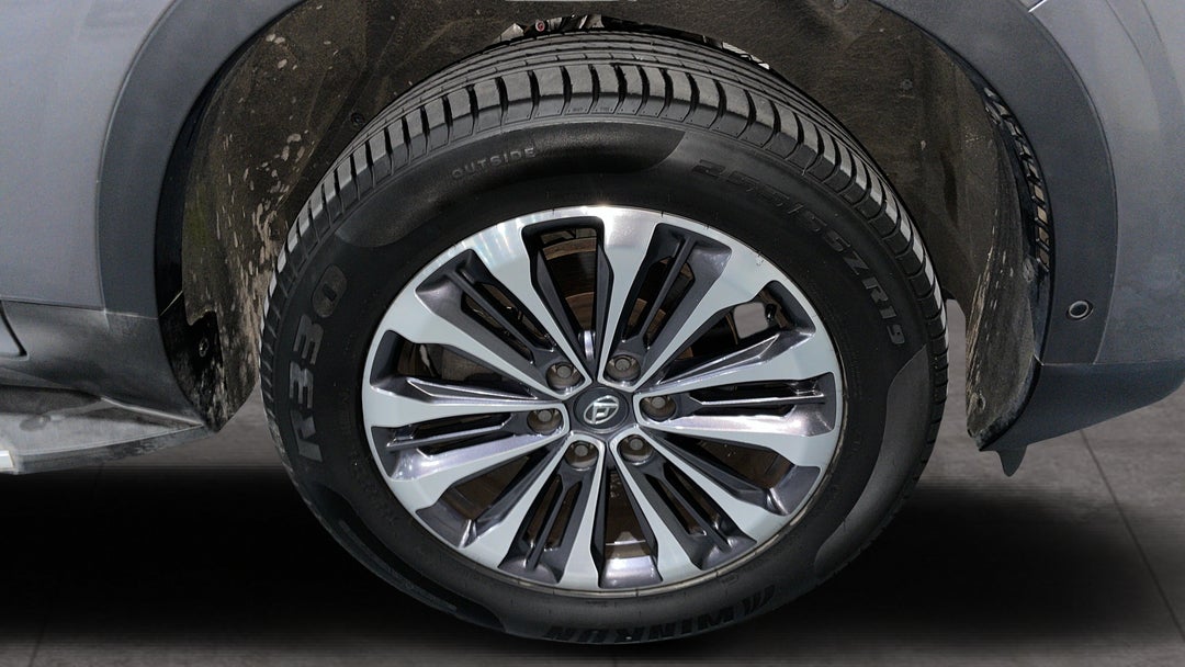 2022 LDV D90 Executive (2WD), Automatic, 62278 km, Right Front Wheel