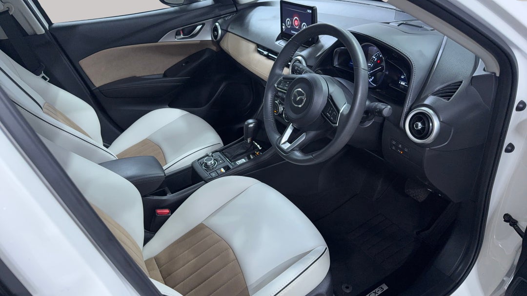 2023 Mazda CX-3 G20 Evolve, Automatic, 5958 km, Right Side Front Door Cabin View