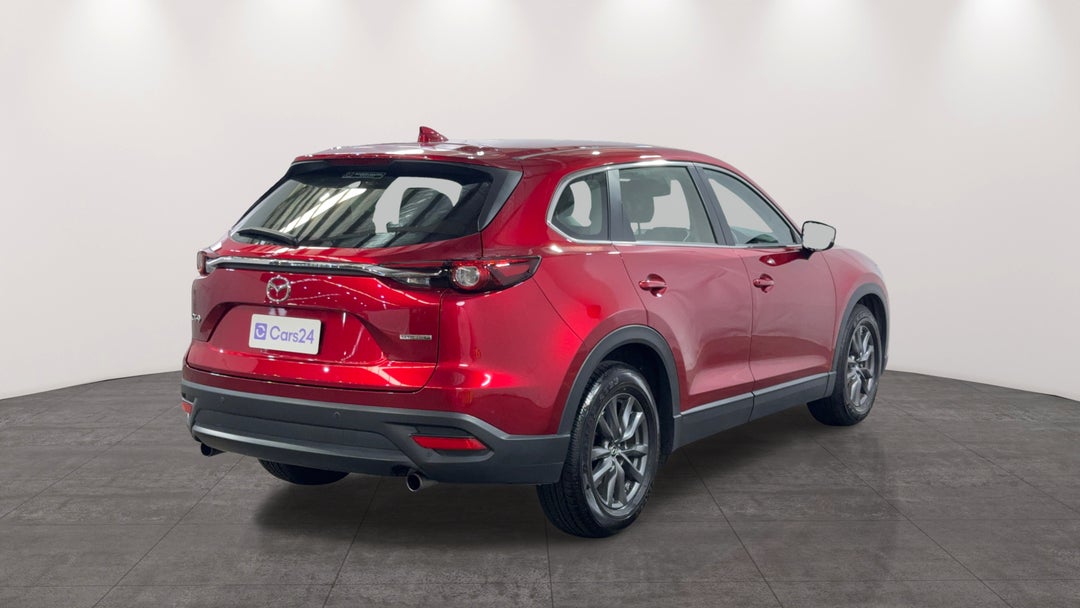 Right Back Diagonal (45- Degree) View