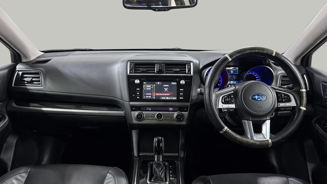 2016 Subaru Outback 2.5i Premium AWD, Automatic, 119746 km, Dashboard View