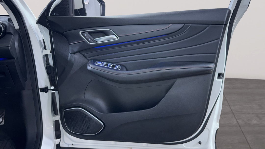 2022 MG HS +ev Phev Essence, Automatic, 22307 km, Speaker View