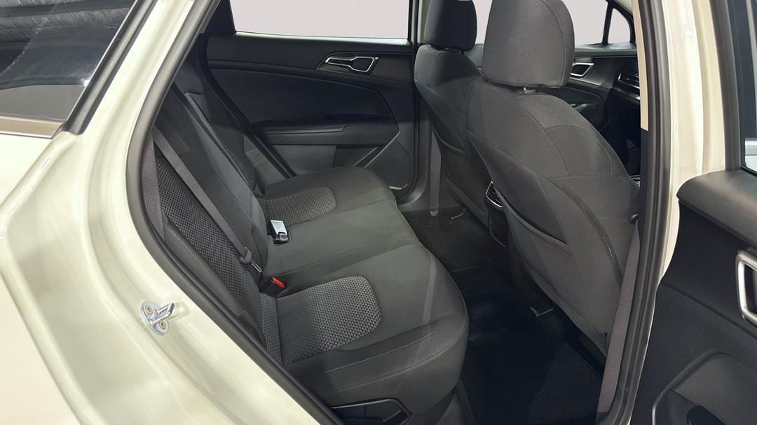 2022 Kia Sportage Sx (FWD), Automatic, 36303 km, Right Side Rear Door Cabin View
