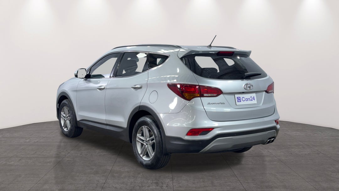 2017 Hyundai Santa Fe Active (4x4), Automatic, 107143 km, Left Back Diagonal (45- Degree) View