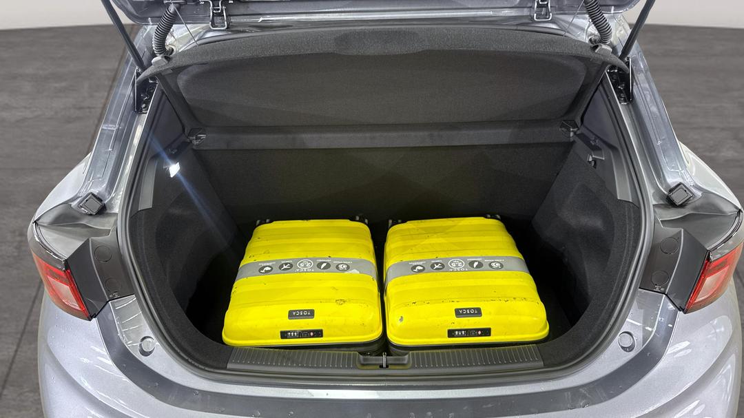 2025 MG Mg3 Excite, Automatic, 4352 km, Boot Inside View with Luggage