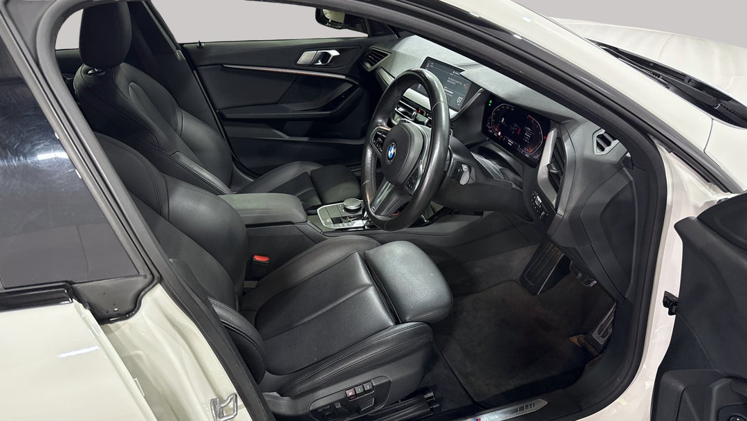 2020 BMW 2 20i M Sport, Automatic, 47599 km, Right Side Front Door Cabin View