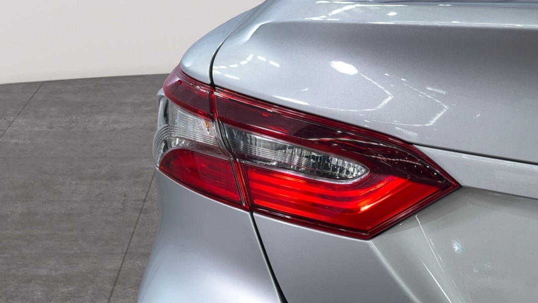 2022 Toyota Camry Ascent, Automatic, 21830 km, Badge (Boot Left Side)