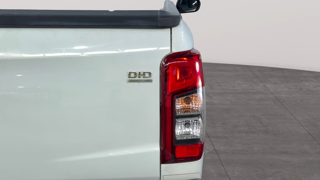 Badge (Boot Right Side)