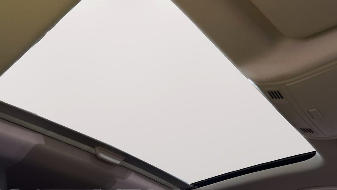 2018 Volkswagen Golf 110 Tsi Highline, Automatic, 85919 km, Interior Sunroof/Moonroof