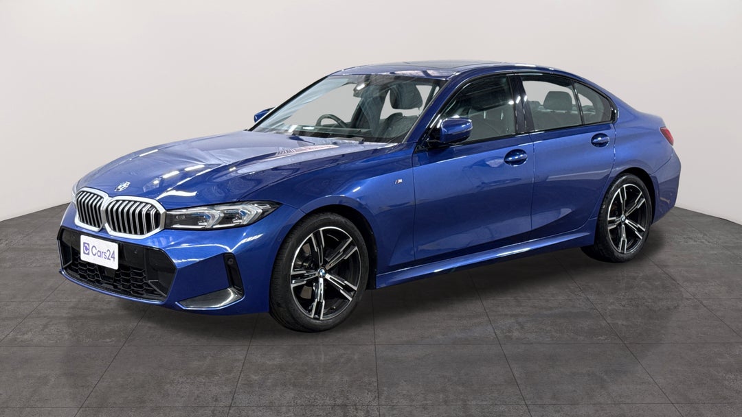 2022 BMW 3 20i M Sport, Automatic, 33217 km, Left Front Diagonal (45- Degree) View