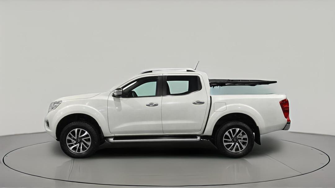 2018 Nissan Navara St-X (4x4), Automatic, 82330 km, Left Side View