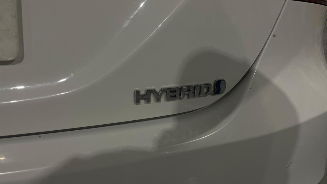 2023 Toyota Camry Ascent Hybrid, Automatic, 53425 km, Badge (Boot Right Side)