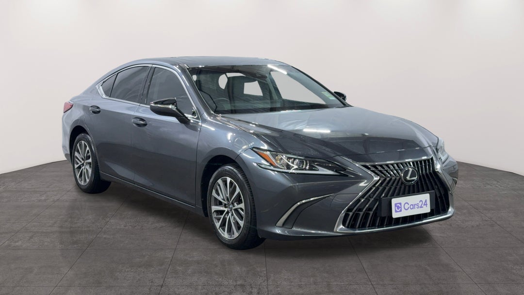 2023 Lexus Es250 Luxury, Automatic, 22652 km, Right Front Diagonal (45- Degree) View