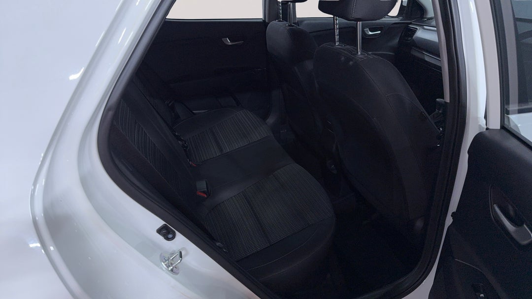 2022 Kia Stonic Sport, Automatic, 21670 km, Right Side Rear Door Cabin View
