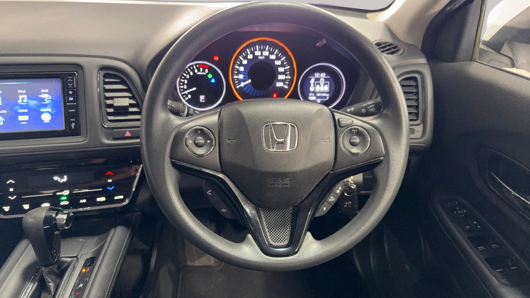 2018 Honda HR-V Vti, Automatic, 81140 km, Steering Wheel Close-up