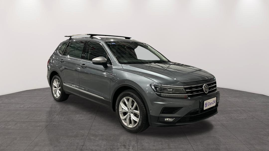 2018 Volkswagen Tiguan 110 Tdi Comfortline, Automatic, 85903 km, Right Front Diagonal (45- Degree) View