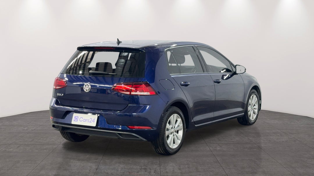 Right Back Diagonal (45- Degree) View