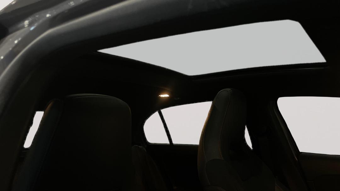 2021 Mercedes-benz A180 A180, Automatic, 42526 km, Interior Sunroof/Moonroof