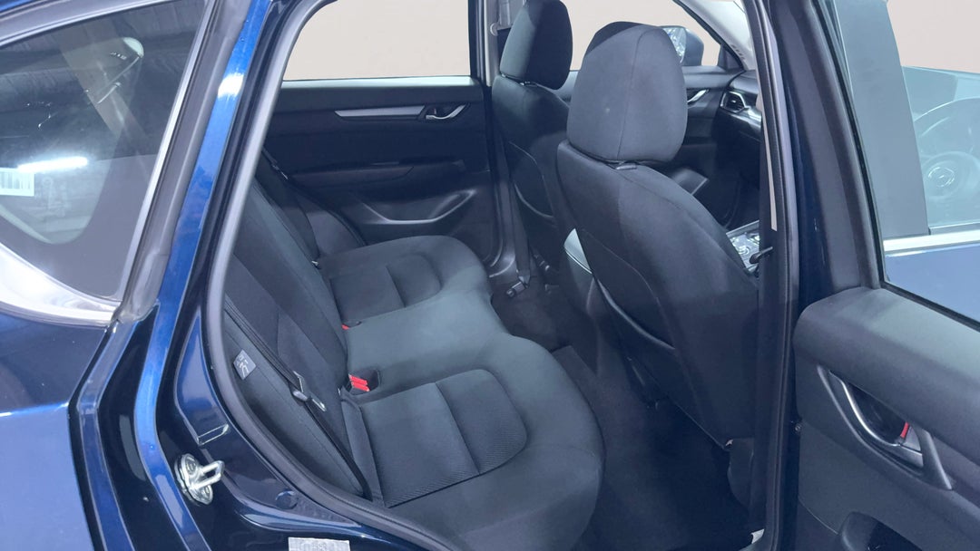 2024 Mazda CX-5 G20 Maxx (FWD), Automatic, 33663 km, Right Side Rear Door Cabin View