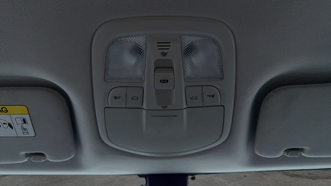 On-Roof Controls/Sunglass holder