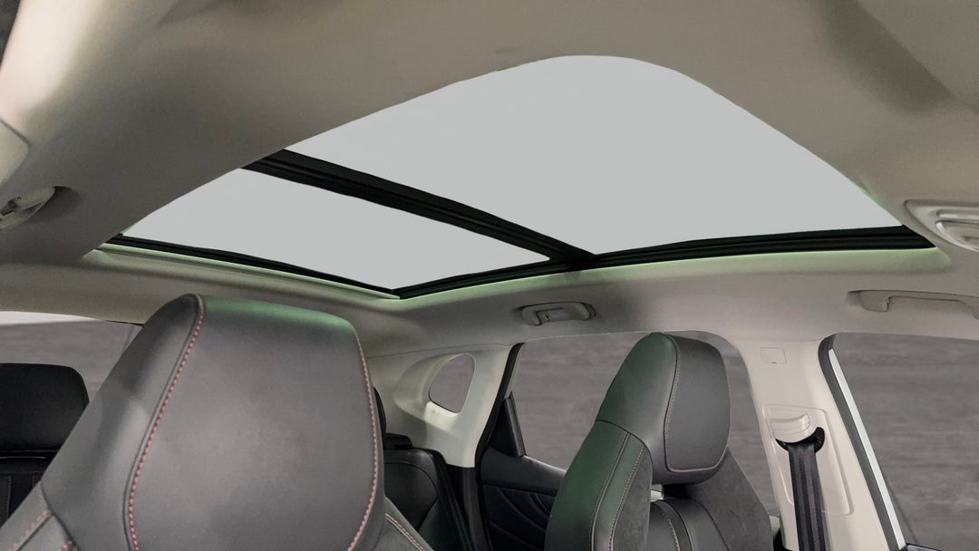 Interior Sunroof/Moonroof