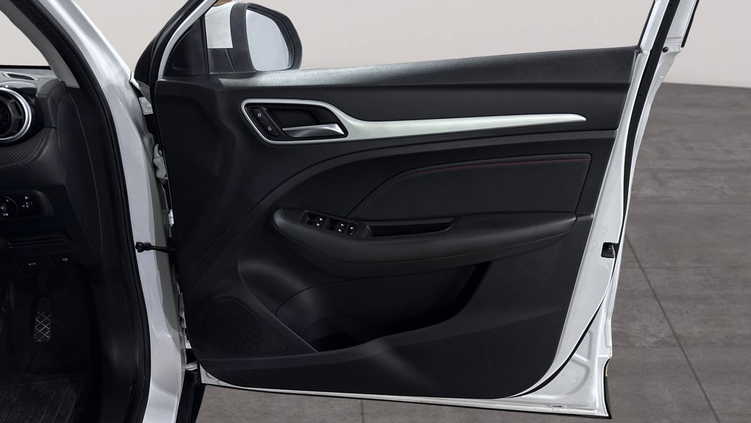 2022 MG Zst Core, Automatic, 62557 km, Speaker View