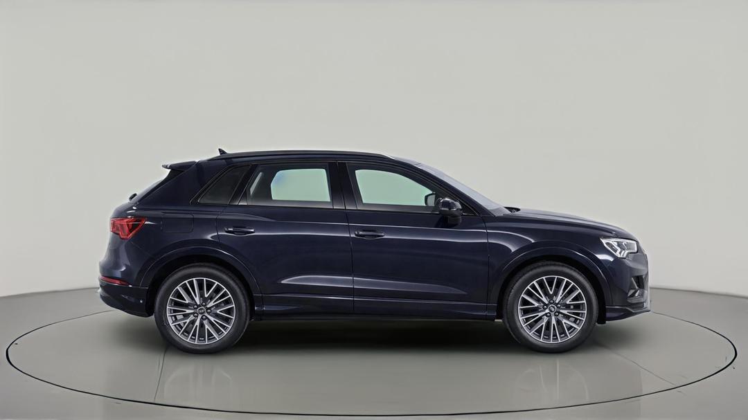 2022 Audi Q3 35 Tfsi, Automatic, 13655 km, Right Side View