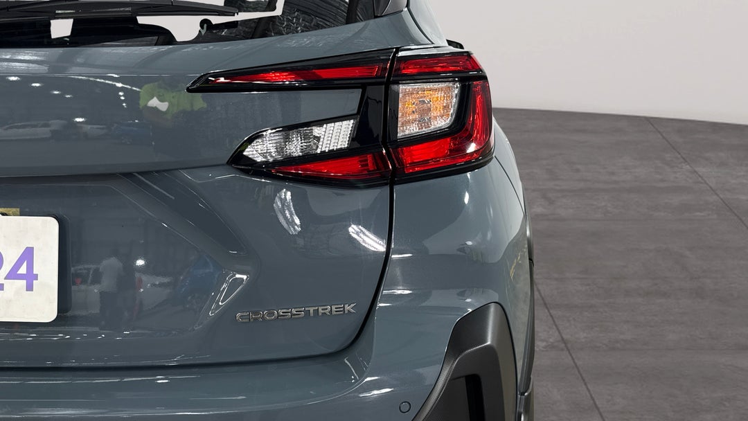 2025 Subaru Crosstrek AWD 2.0l, Automatic, 23060 km, Badge (Boot Right Side)