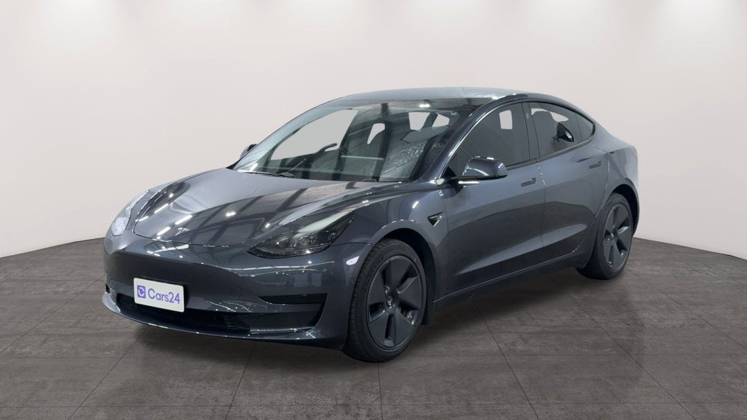 2021 Tesla Model 3 Standard Range Plus Rwd, Automatic, 69921 km, Left Front Diagonal (45- Degree) View