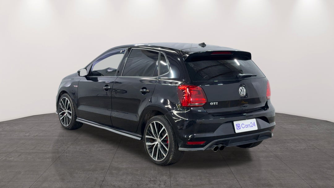 Left Back Diagonal (45- Degree) View