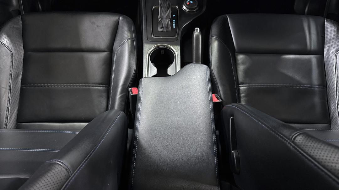 2020 Ford Everest Sport (4WD 7 Seat), Automatic, 120331 km, Center Console