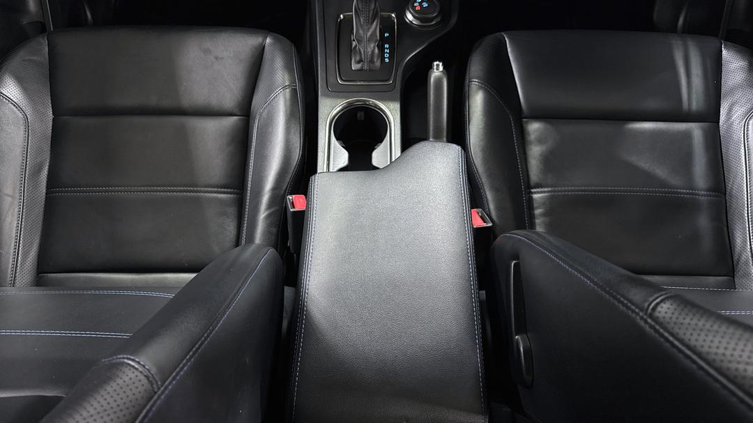 2020 Ford Everest Sport (4WD 7 Seat), Automatic, 120331 km, Center Console