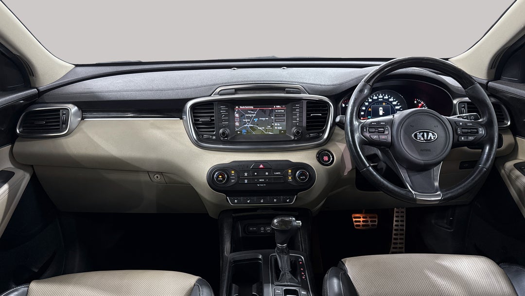 2016 Kia Sorento Platinum (4x4), Automatic, 138085 km, Dashboard View