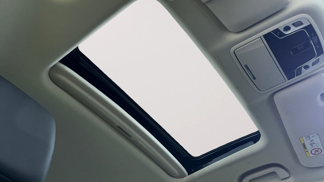 Interior Sunroof/Moonroof