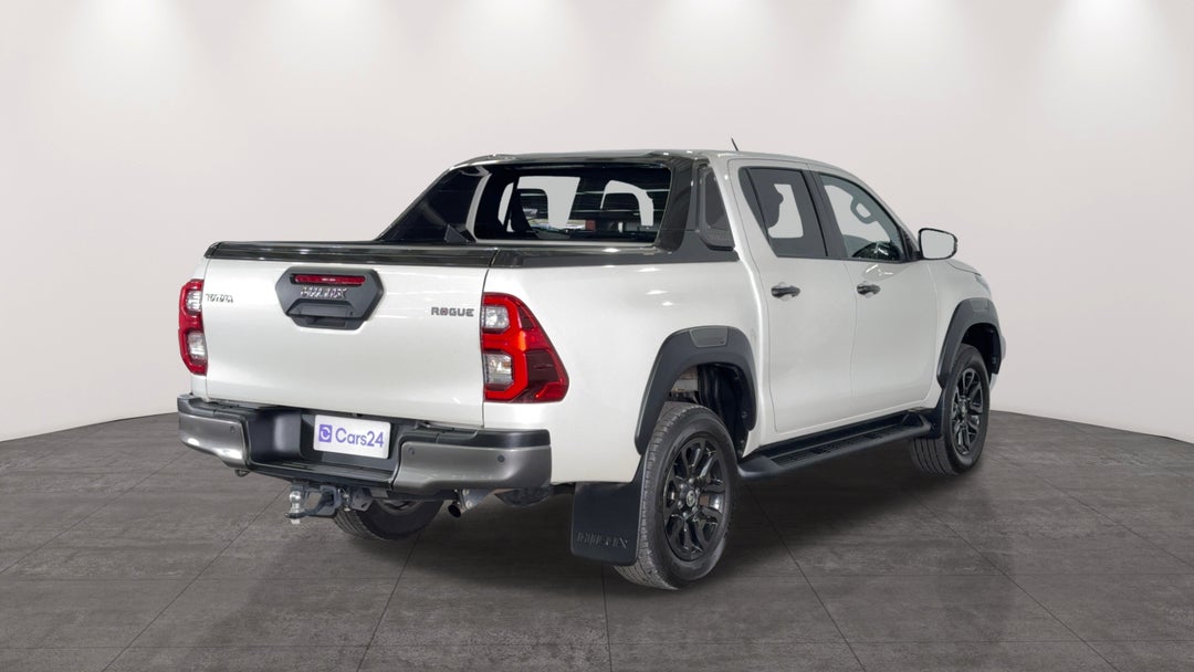 Right Back Diagonal (45- Degree) View