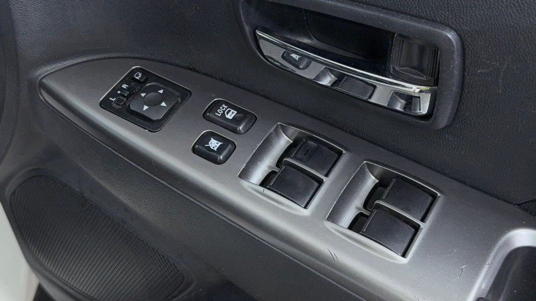 Drivers Side Door Panel Controls