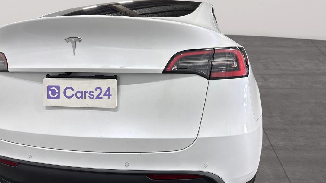 2022 Tesla Model Y Rear-wheel Drive, Automatic, 51099 km, Badge (Boot Right Side)
