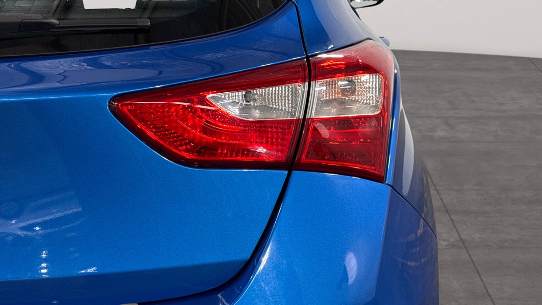 2016 Hyundai i30 Active X, Manual, 74462 km, Badge (Boot Right Side)