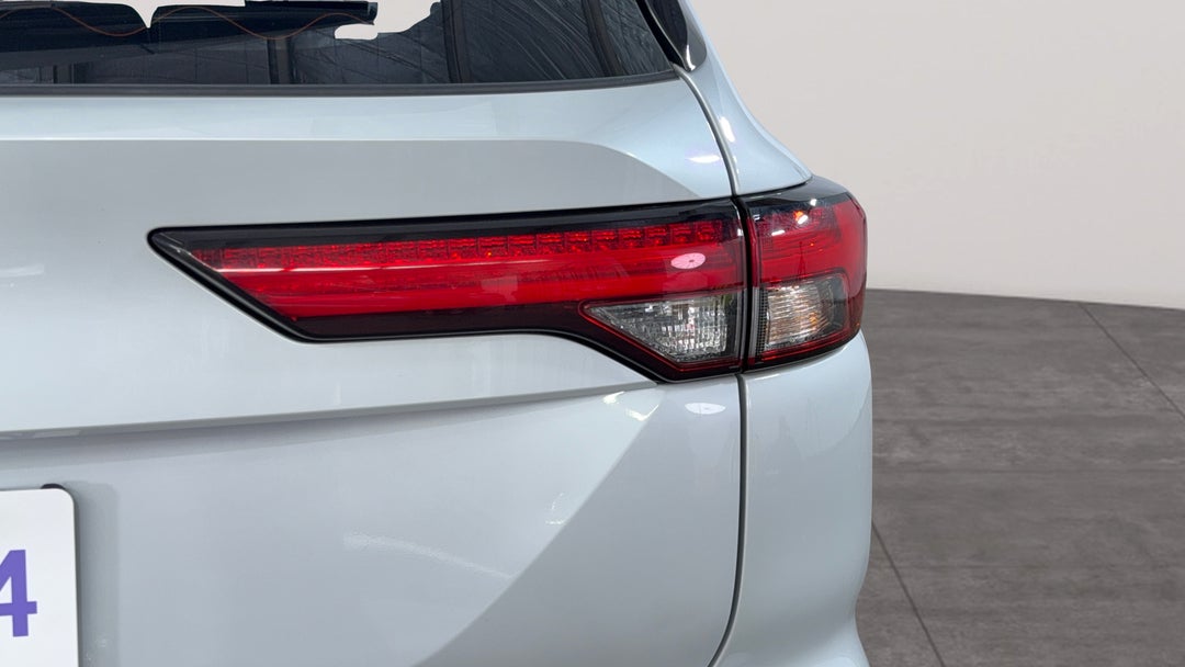 2024 Mitsubishi Outlander Es 5 Seat (2WD), Automatic, 49901 km, Badge (Boot Right Side)