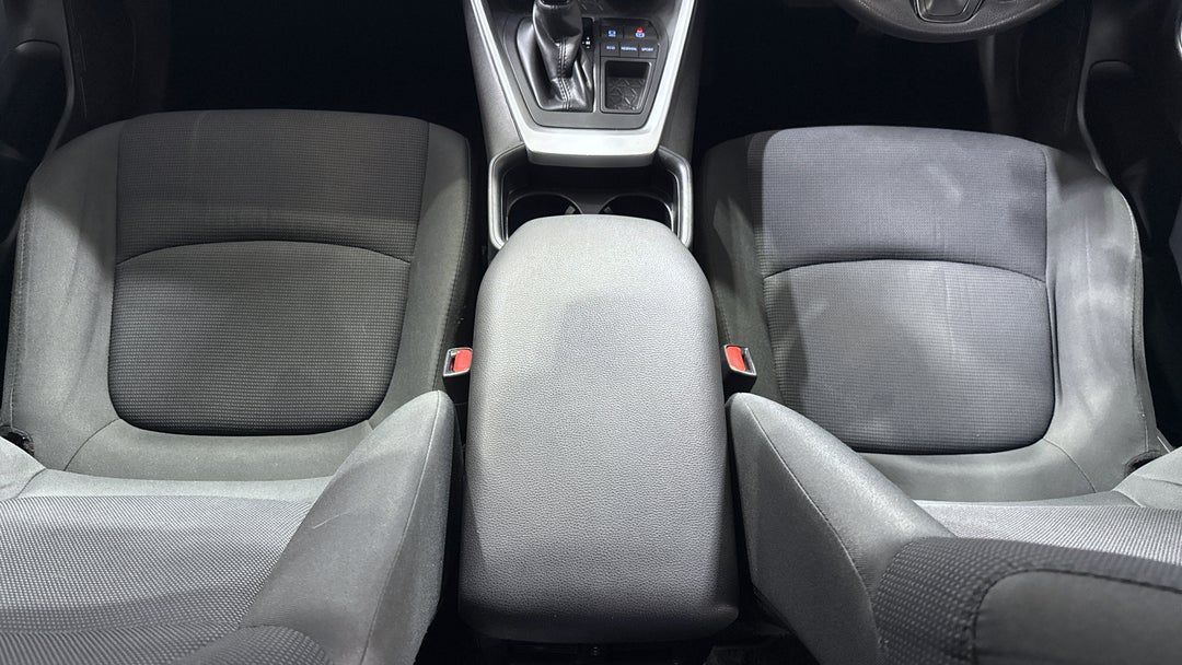 2019 Toyota RAV4 Gx (2WD), Automatic, 111024 km, Center Console